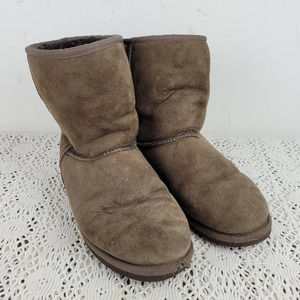 UGG Classic Short Sheepskin Dark Brown Booties Shoes US Women's Size 6
